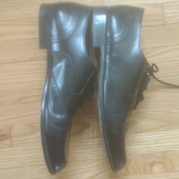 Adolpho 7.5 M Black Wing Tip - Picture 3 of 7